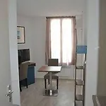 Aparthotel Odalys - Le Jardin Des Lettres Tours
