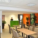 Odalys - Le Jardin Des Lettres Aparthotel Tours