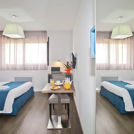 Odalys Le Jardin Des Lettres Aparthotel Tours