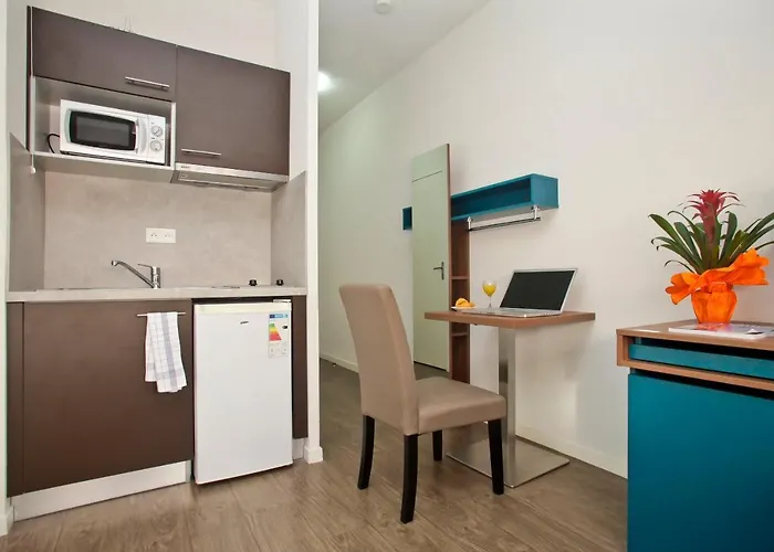 Odalys - Le Jardin Des Lettres Lägenhetshotell Tours