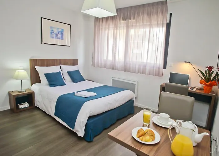 Odalys - Le Jardin Des Lettres 3* تور